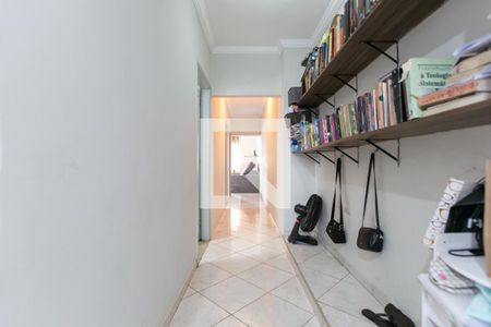 Corredor  de casa à venda com 2 quartos, 250m² em Parada Xv de Novembro, São Paulo