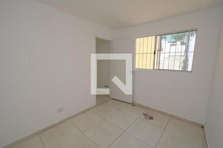 Quarto 1 de casa para alugar com 3 quartos, 70m² em Jardim Consórcio, São Paulo