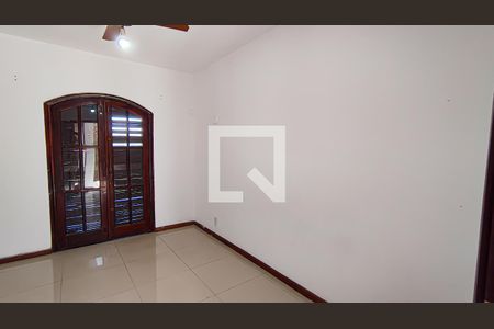 quarto 1 de casa para alugar com 4 quartos, 360m² em Pechincha, Rio de Janeiro