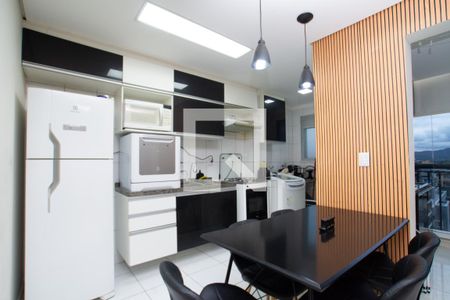 Cozinha de apartamento para alugar com 2 quartos, 55m² em Vila Sao Rafael, Guarulhos