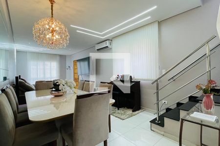 Sala de casa à venda com 3 quartos, 104m² em Jardim Santa Barbara, Guarulhos