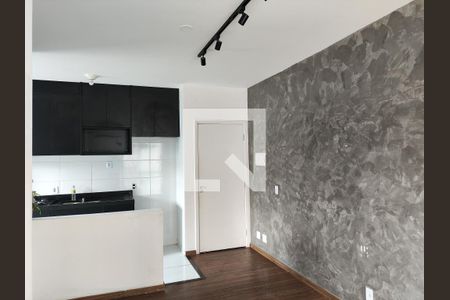 Sala de apartamento para alugar com 2 quartos, 50m² em Jardim Rodrigues Alves, Ferraz de Vasconcelos