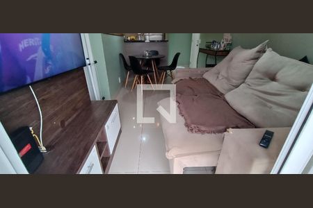 Sala de apartamento à venda com 3 quartos, 58m² em Jardim Novo Taboao, São Paulo