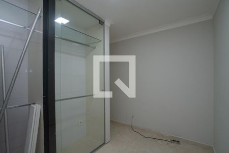 Quarto 1 de apartamento à venda com 2 quartos, 44m² em Jardim Adriana, Guarulhos