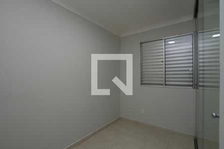 Quarto 1 de apartamento à venda com 2 quartos, 44m² em Jardim Adriana, Guarulhos