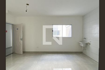 Sala/Cozinha de apartamento para alugar com 1 quarto, 49m² em Vila Mangalot, São Paulo