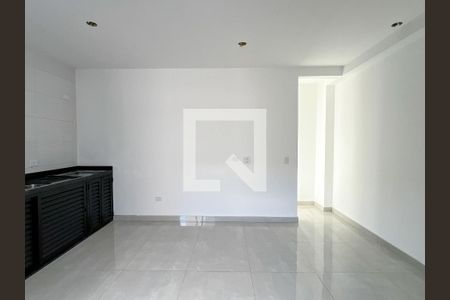 Sala/Cozinha de apartamento para alugar com 1 quarto, 49m² em Vila Mangalot, São Paulo