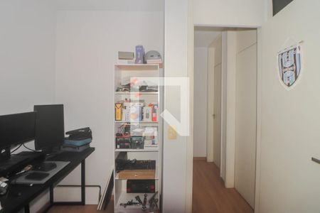 Quarto 1 de apartamento para alugar com 3 quartos, 67m² em Morro Santana, Porto Alegre