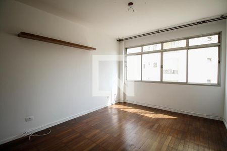 Sala de Estar de apartamento à venda com 3 quartos, 130m² em Cerqueira César, São Paulo