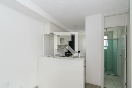 Sala de apartamento para alugar com 2 quartos, 42m² em Manguinhos, Rio de Janeiro