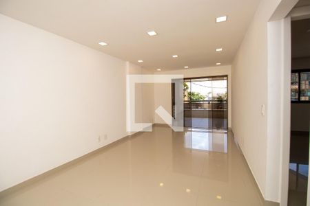 Sala de apartamento para alugar com 3 quartos, 105m² em Recreio dos Bandeirantes, Rio de Janeiro