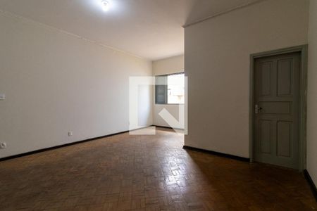 Quarto de casa para alugar com 5 quartos, 523m² em Bonfim, Campinas