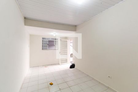 Sala de casa para alugar com 3 quartos, 60m² em Vila Invernada, São Paulo