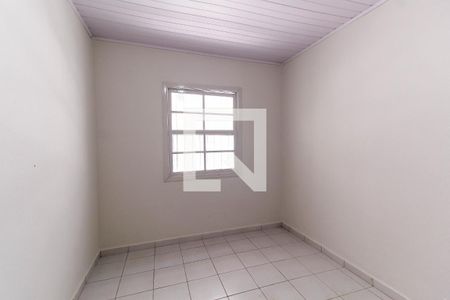 Quarto 2 de casa para alugar com 3 quartos, 60m² em Vila Invernada, São Paulo