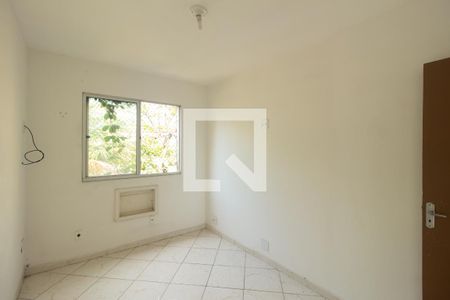 Quarto 1 de apartamento para alugar com 2 quartos, 45m² em Campo Grande, Rio de Janeiro