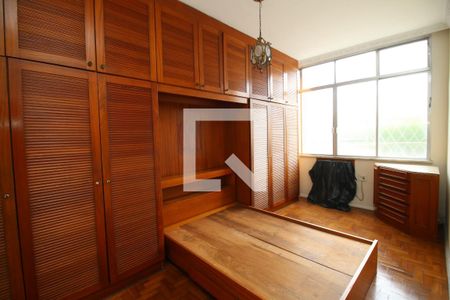 Quarto 1 de apartamento para alugar com 2 quartos, 84m² em Bonsucesso, Rio de Janeiro