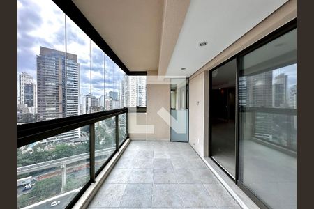 Varanda  de apartamento à venda com 3 quartos, 143m² em Brooklin, São Paulo