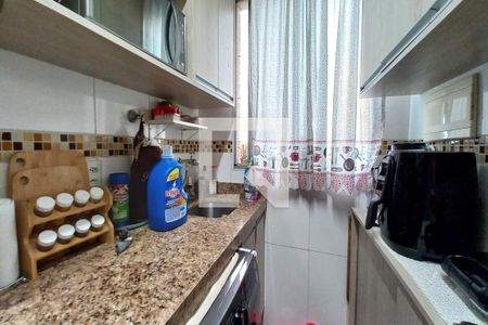 Apartamento à venda com 69m², 3 quartos e 2 vagas Apartamento à venda com 69m², 3 quartos e 2 vagasCozinha e Área de Serviço