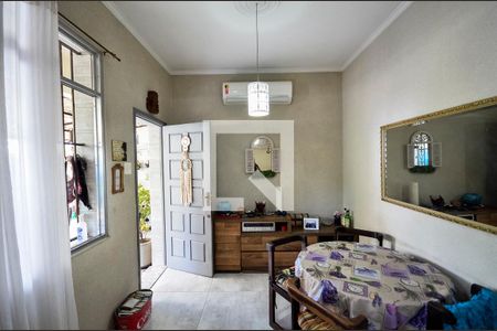 Sala de casa à venda com 3 quartos, 130m² em Grajaú, Rio de Janeiro