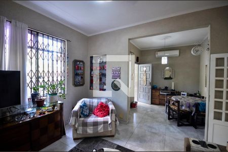 Sala de casa à venda com 3 quartos, 130m² em Grajaú, Rio de Janeiro