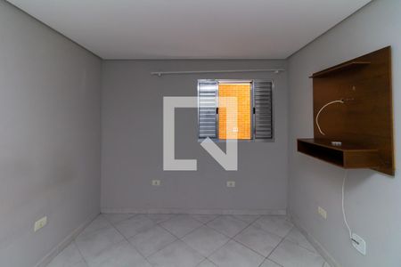 Quarto de casa para alugar com 1 quarto, 50m² em Cidade Continental, São Paulo