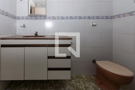 Banheiro de apartamento para alugar com 1 quarto, 52m² em Lapa de Baixo, São Paulo