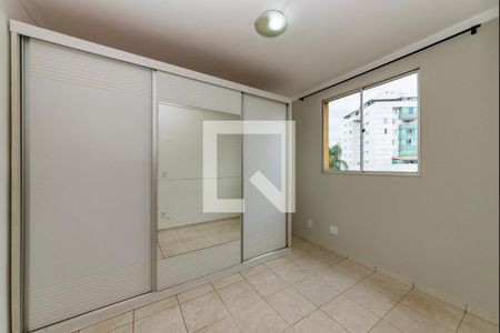 Quarto 1 de apartamento para alugar com 2 quartos, 45m² em Castelo, Belo Horizonte