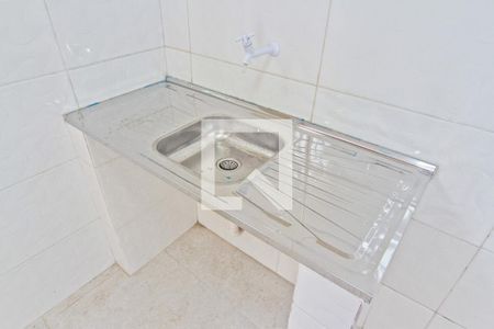 Cozinha de casa para alugar com 1 quarto, 24m² em Vila Nina, São Paulo