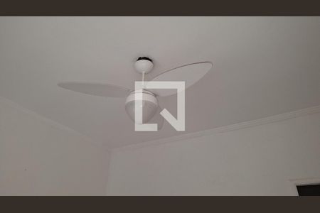 Detalhe da sala de apartamento para alugar com 1 quarto, 40m² em Canto do Forte, Praia Grande