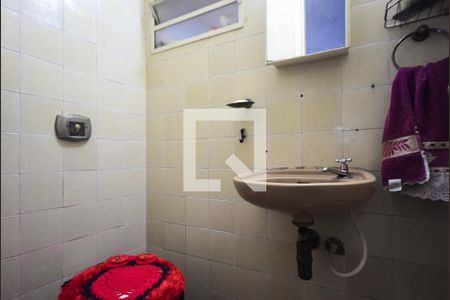 Lavabo de casa para alugar com 2 quartos, 104m² em Jardim Kuabara, Taboão da Serra