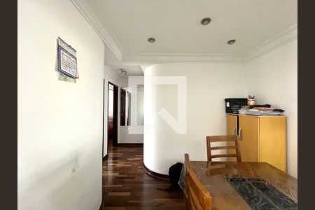 Corredor de apartamento para alugar com 2 quartos, 73m² em Vila Mascote, São Paulo