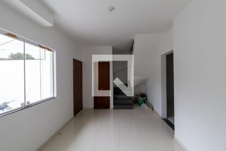 Sala de casa para alugar com 3 quartos, 80m² em Vila Guilhermina, São Paulo