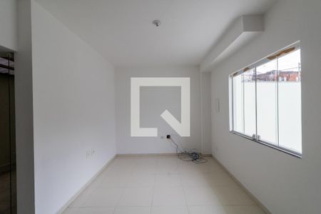 Sala de casa para alugar com 3 quartos, 80m² em Vila Guilhermina, São Paulo