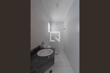 Banheiro de casa à venda com 3 quartos, 80m² em Vila Guilhermina, São Paulo