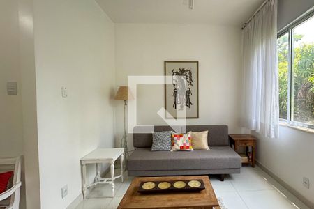 Sala de apartamento à venda com 1 quarto, 80m² em Leblon, Rio de Janeiro