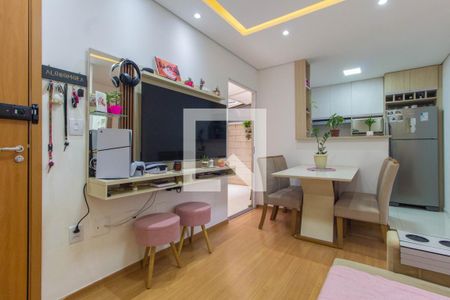 Sala de apartamento para alugar com 2 quartos, 39m² em Jansen, Gravataí