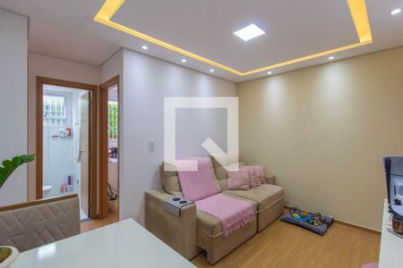 Sala de apartamento para alugar com 2 quartos, 39m² em Jansen, Gravataí