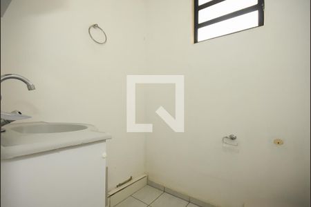 Lavabo de casa para alugar com 3 quartos, 200m² em Jardim Maria Rosa, Taboão da Serra