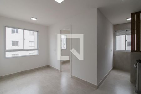 Sala de apartamento para alugar com 2 quartos, 36m² em Vila das Bandeiras, Guarulhos