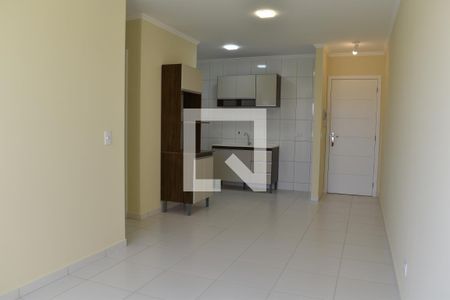 Sala de apartamento para alugar com 2 quartos, 70m² em Campo Comprido, Curitiba