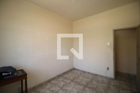 Quarto 1 de apartamento para alugar com 3 quartos, 80m² em Ramos, Rio de Janeiro