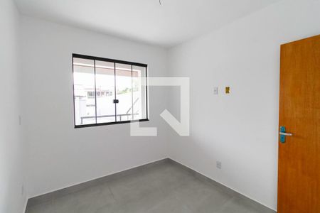 Quarto 1 de casa de condomínio para alugar com 2 quartos, 90m² em Pedra Azul, Contagem