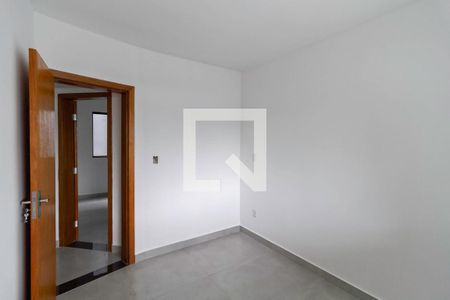 Quarto 1 de casa de condomínio para alugar com 2 quartos, 90m² em Pedra Azul, Contagem