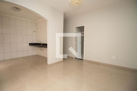 Sala 3 de casa para alugar com 3 quartos, 222m² em Qsd 49, Brasília