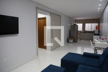 Sala de casa para alugar com 2 quartos, 80m² em Setor Sudoeste, Goiânia