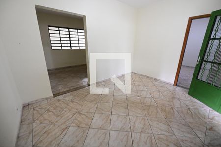 Sala de casa para alugar com 3 quartos, 180m² em Setor Coimbra, Goiânia