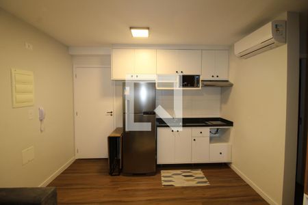 Sala / Cozinha de kitnet/studio para alugar com 1 quarto, 28m² em Jardim Sao Paulo(zona Norte), São Paulo