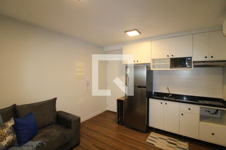 Sala / Cozinha de kitnet/studio para alugar com 1 quarto, 28m² em Jardim Sao Paulo(zona Norte), São Paulo