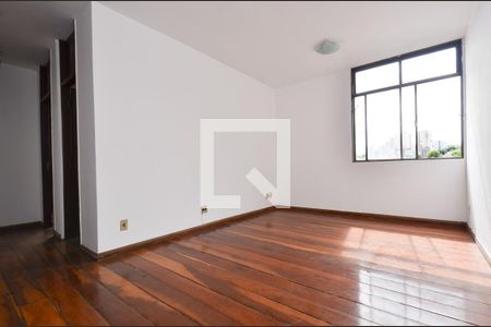 Sala de estar de apartamento à venda com 2 quartos, 75m² em Silveira, Belo Horizonte