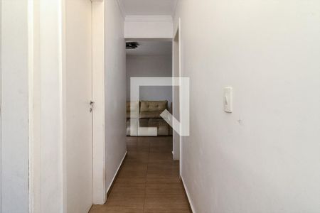 corredor para os cômodos_2 de apartamento à venda com 3 quartos, 62m² em Jardim Celeste, São Paulo